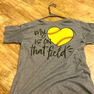super cute shirt for softball size small fits a medium